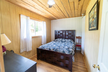 Load image into Gallery viewer, Cabin 4
